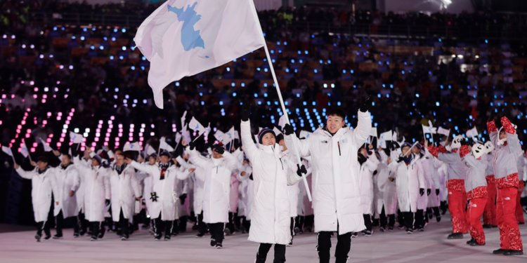 Team Korea enters the PyeongChang Olympics