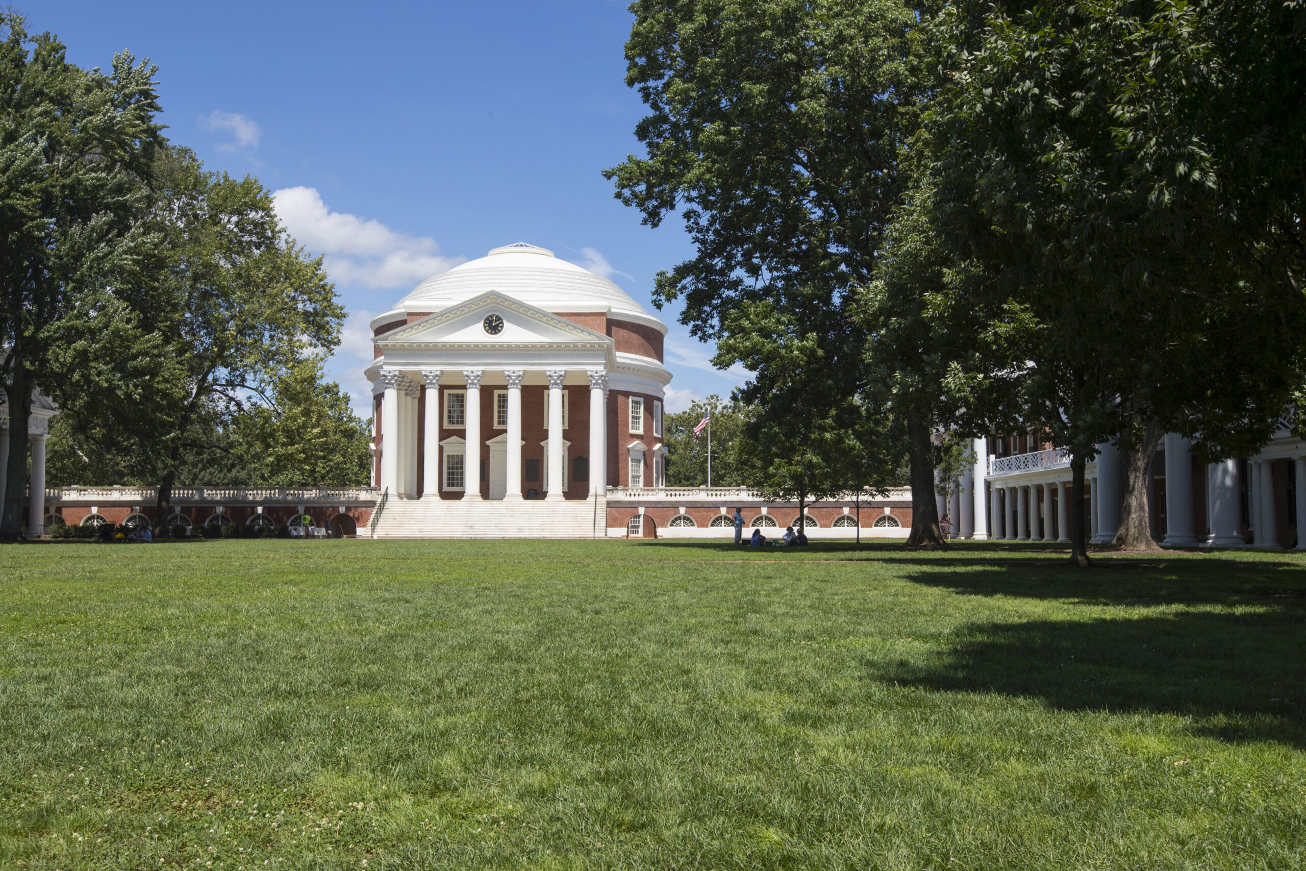 An image of the rotunda at UVA.